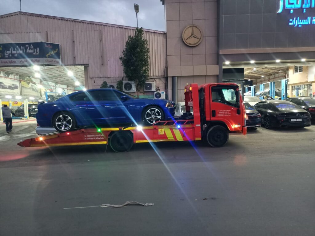 Fast and safe car towing services across Riyadh, available 24/7 for emergencies.